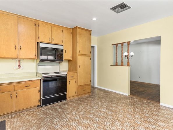 822 W 5th Street, Ontario CA 91762