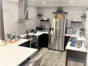 2512 W Halfmoon, Anaheim CA 92804