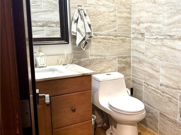 2512 W Halfmoon, Anaheim CA 92804