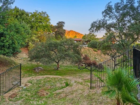 1069 Briarcliff Road, Monrovia CA 91016