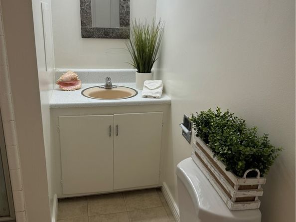 2236 N Manning, Burbank CA 91505