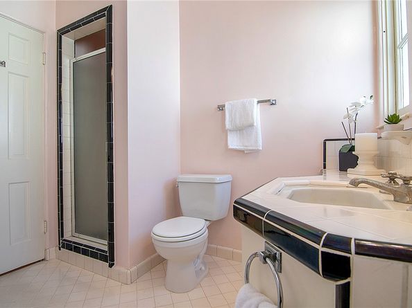 1324 W Morningside, Burbank CA 91506