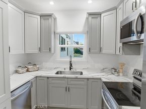 900 Brier Lane, Glendale CA 91205