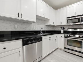 6038 Carlton Way 101, Los Angeles CA 90028