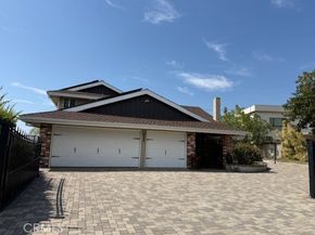 3003 Mesa Verde Drive, Burbank CA 91504