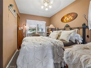 423 Raymond Avenue, Glendale CA 91201