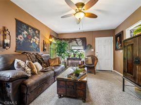 423 Raymond Avenue, Glendale CA 91201