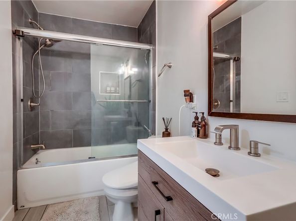 425 S Kenmore Avenue 306, Los Angeles CA 90020