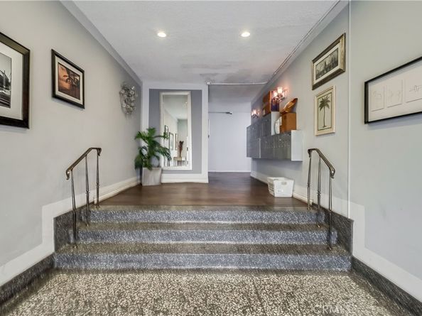 425 S Kenmore Avenue 306, Los Angeles CA 90020