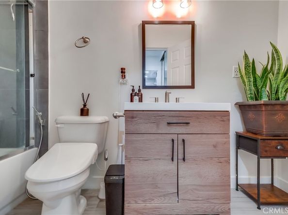 425 S Kenmore Avenue 306, Los Angeles CA 90020