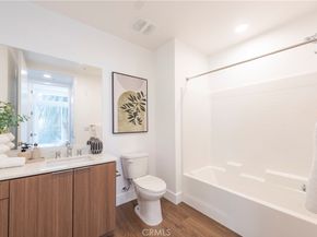 709 E Walnut Street 420, Pasadena CA 91101