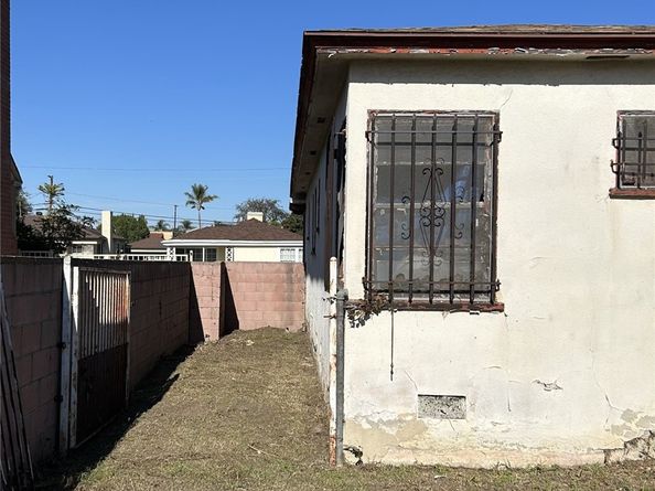 3000 W 84th Street, Inglewood CA 90305