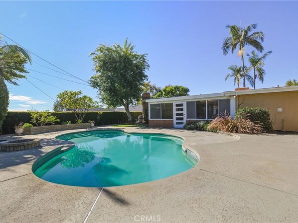 438 Crestview, Monrovia CA 91016