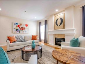 12011 Goshen 203, Los Angeles CA 90049