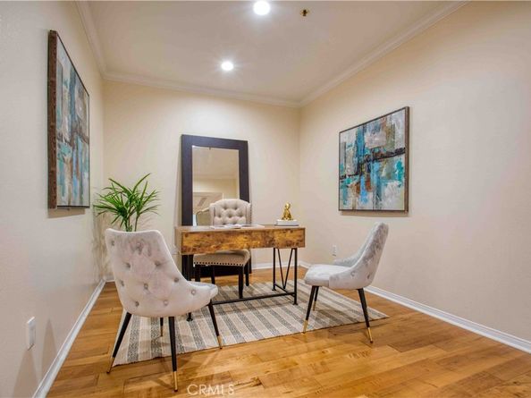 12011 Goshen 203, Los Angeles CA 90049