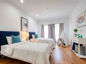 12011 Goshen 203, Los Angeles CA 90049
