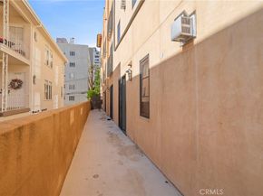 10523 Ashton 101, Los Angeles CA 90024