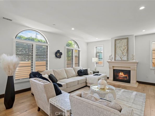 10523 Ashton 101, Los Angeles CA 90024