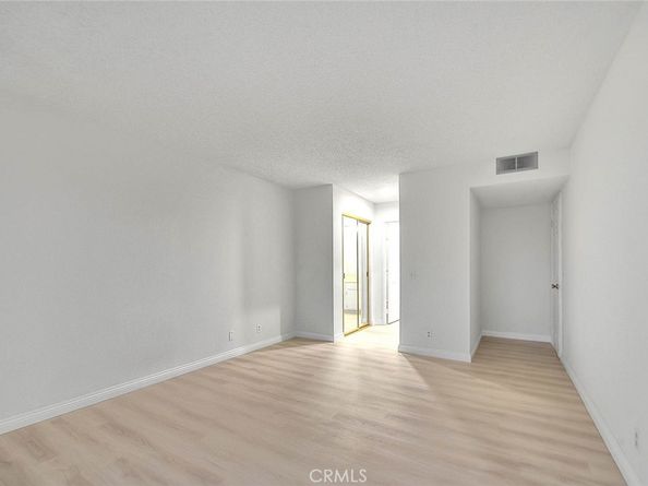 460 Oak Street 201, Glendale CA 91204