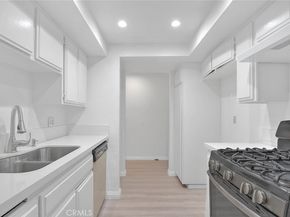 460 Oak Street 201, Glendale CA 91204