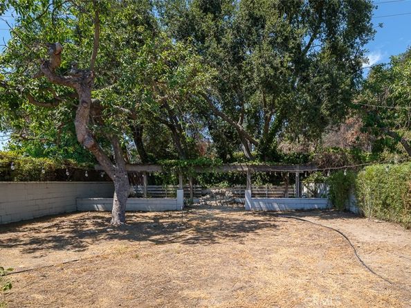 1193 Mount Lowe Drive, Altadena CA 91001