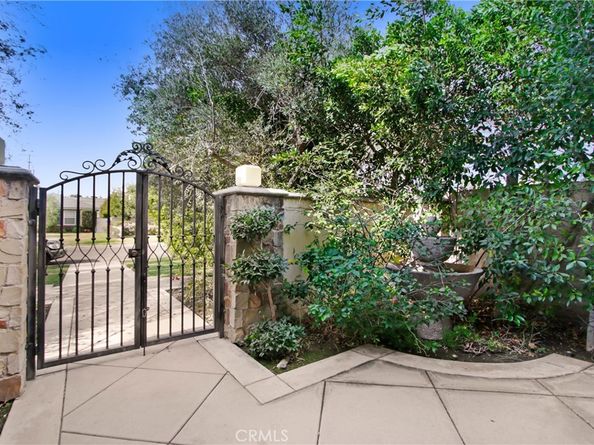 400 Santa Rosa Road, Arcadia CA 91007