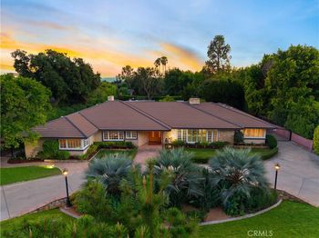 840 W Orange Grove Avenue
