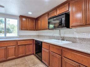 1709 N Fair Oaks Avenue 118, Pasadena CA 91103