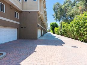 1709 N Fair Oaks Avenue 118, Pasadena CA 91103