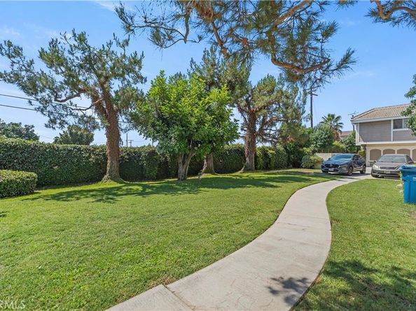 806 W Commonwealth Avenue, Alhambra CA 91801