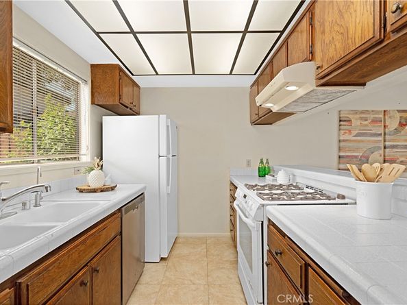 1030 Royal Oaks Drive B, Monrovia CA 91016