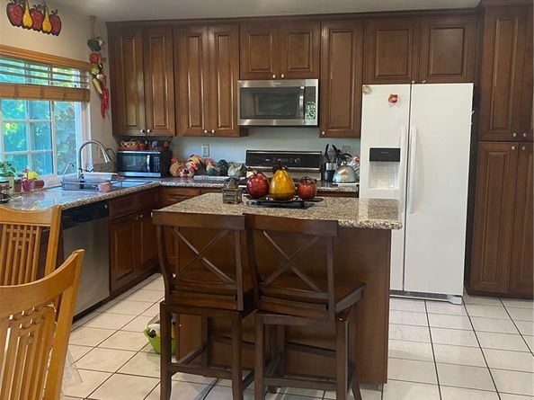 1949 S Palm Place, Ontario CA 91762