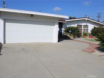 447 S Newton