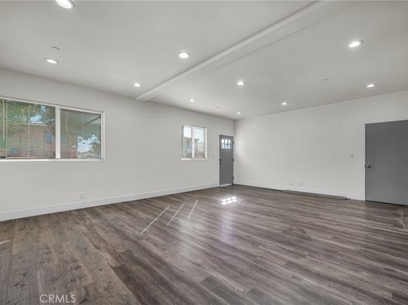 755 E 84th, Los Angeles CA 90001