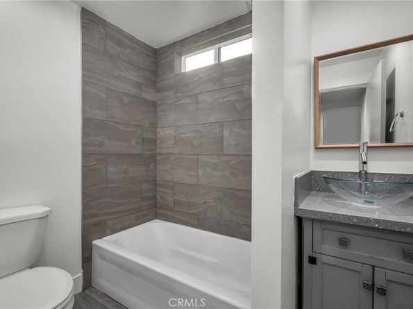 755 E 84th, Los Angeles CA 90001