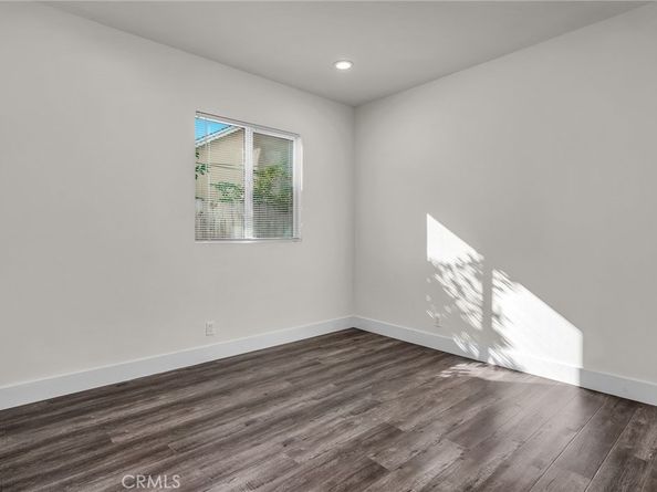 755 E 84th, Los Angeles CA 90001