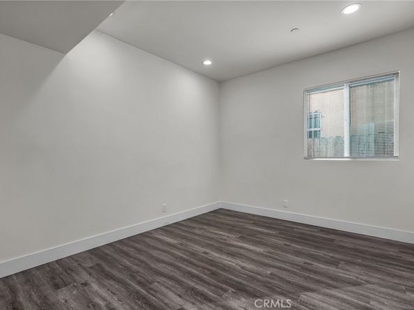 755 E 84th, Los Angeles CA 90001