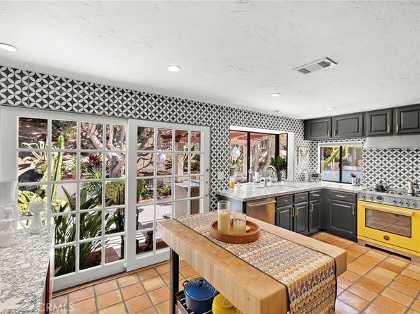 25962 Ernestine Court, Laguna Hills CA 92653