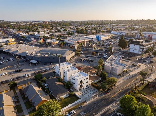 6082 W 18th Street, Los Angeles CA 90035