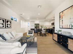 6082 W 18th Street, Los Angeles CA 90035