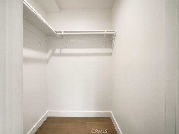 6082 W 18th Street, Los Angeles CA 90035