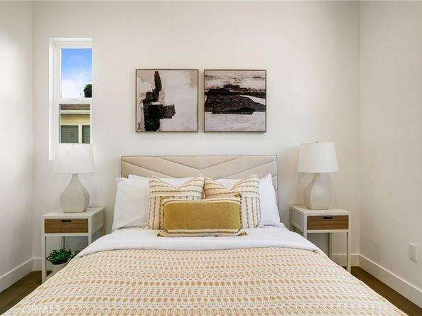 6082 W 18th Street, Los Angeles CA 90035