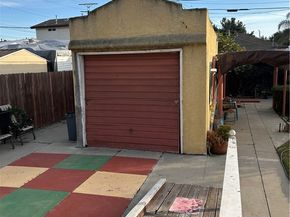 1014 E 84th st, Los Angeles CA 90001