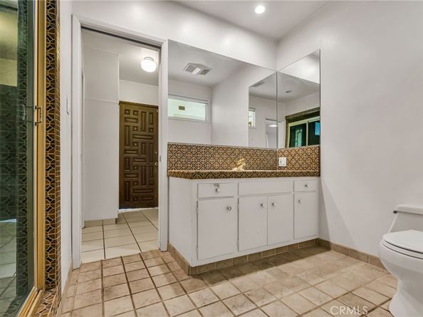 5723 West 74th Street, Los Angeles CA 90045