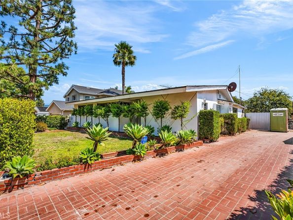 5723 West 74th Street, Los Angeles CA 90045