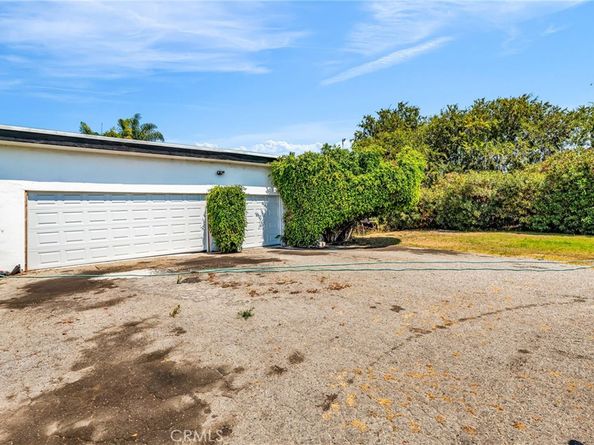5723 West 74th Street, Los Angeles CA 90045