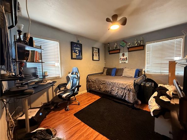 1519 W 111th St, Los Angeles CA 90047
