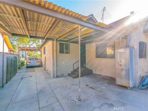 939 E 88th Place, Los Angeles CA 90002