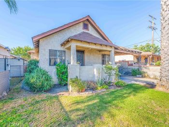 939 E 88th Place