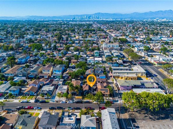 939 E 88th Place, Los Angeles CA 90002
